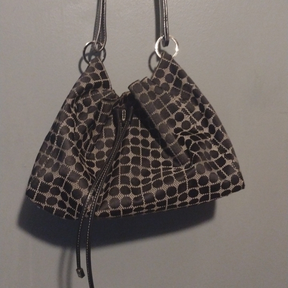 kate spade Handbags - KATE SPADE BLACK WHITE SIGNATURE LOGO DRAWSTRING BUCKET HANDBAG